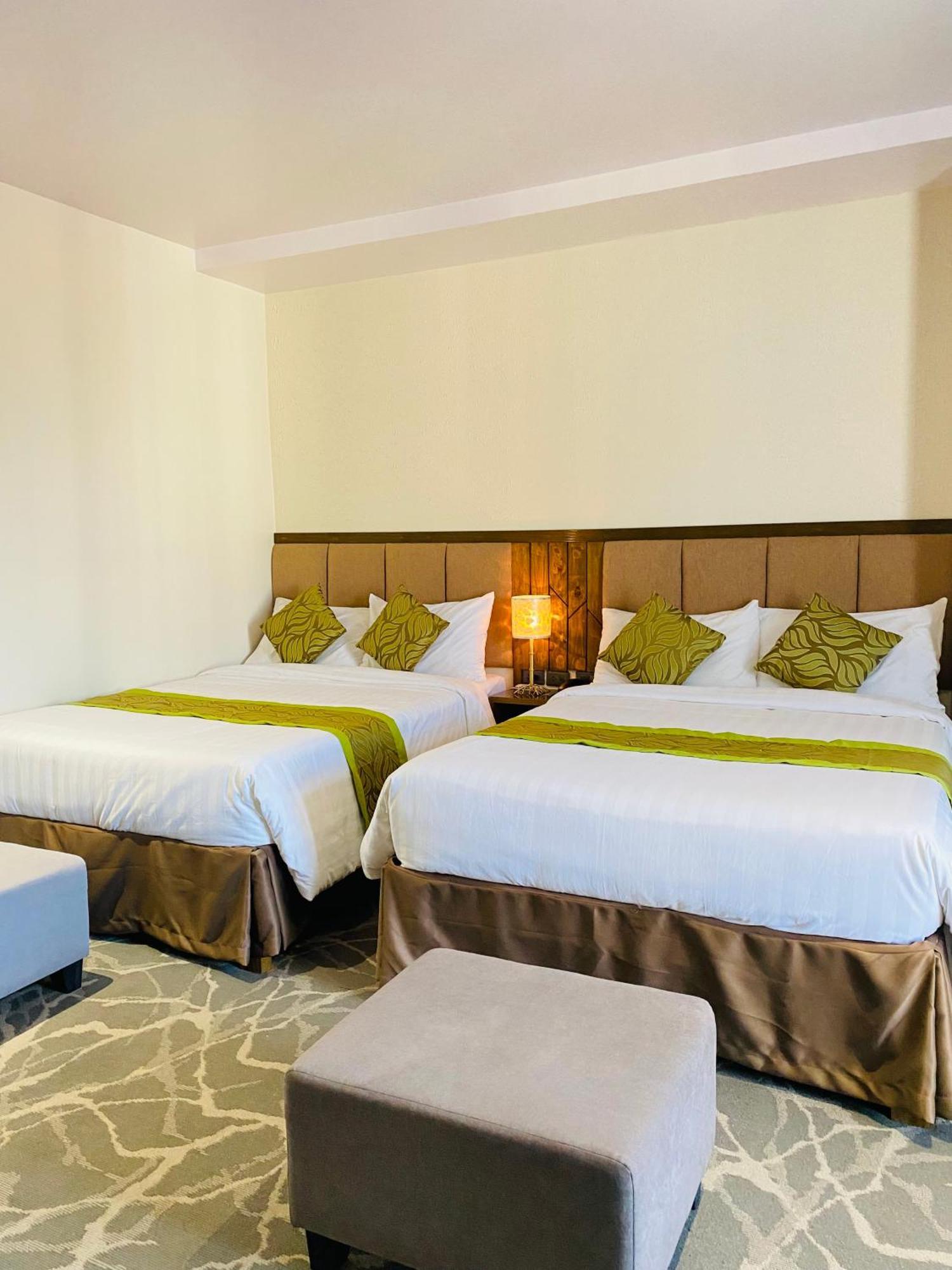 Maxi Hotel And Event Center Città di Tagbilaran Esterno foto