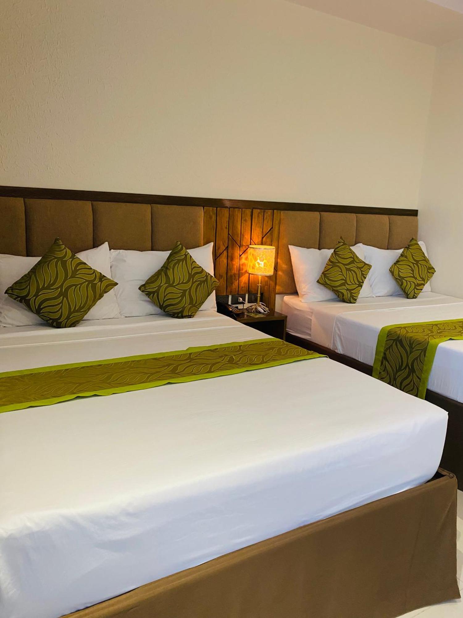 Maxi Hotel And Event Center Città di Tagbilaran Esterno foto